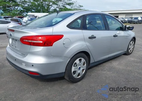 2016 Ford Focus S from USA, damaged, VIN 1FADP3E27GL298683